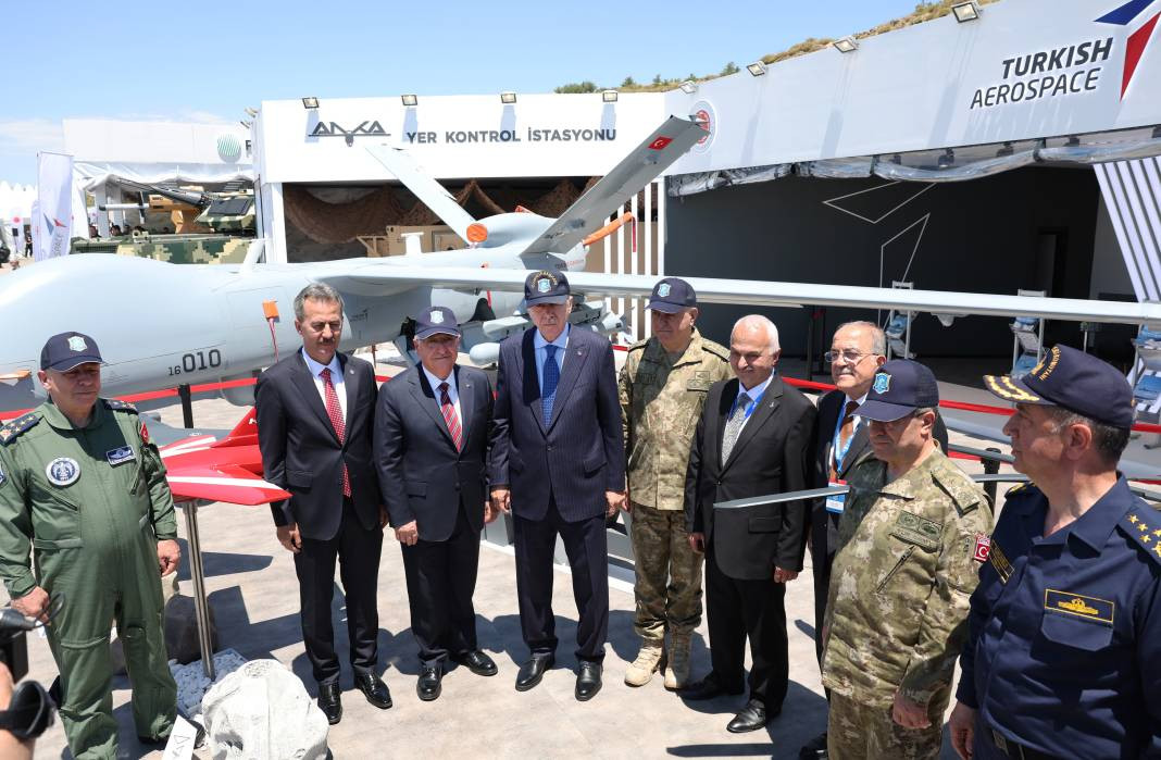 Erdoğan Savunma Sanayii Fuarı'nı gezdi - Resim: 35